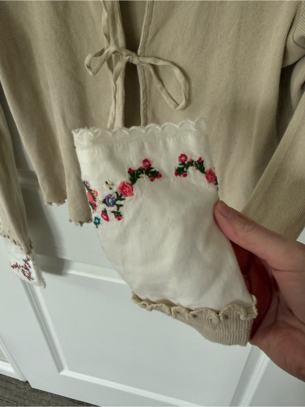 Free People Dipped In Floral Cardi Top Size Small - Picture 3 of 7